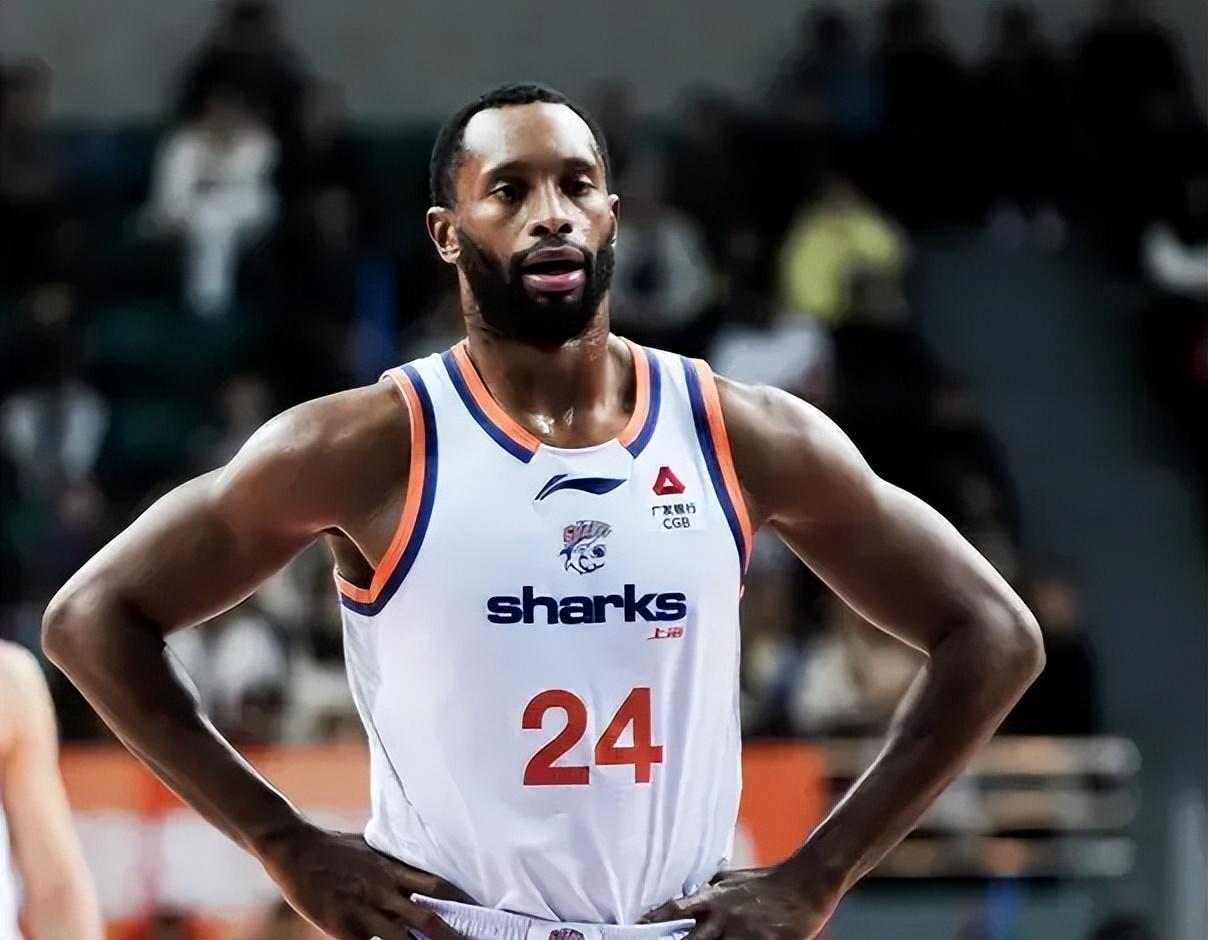 kaiyun-上海110-80战胜福建 球员评价：弗格满分，洛夫顿良好，10人及格