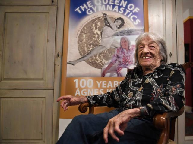 开云在线-逃过大屠杀 拿5块奥运金牌 最长寿奥运冠军百岁啦